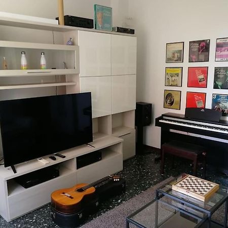 Music & Beach Appartement Savona Buitenkant foto