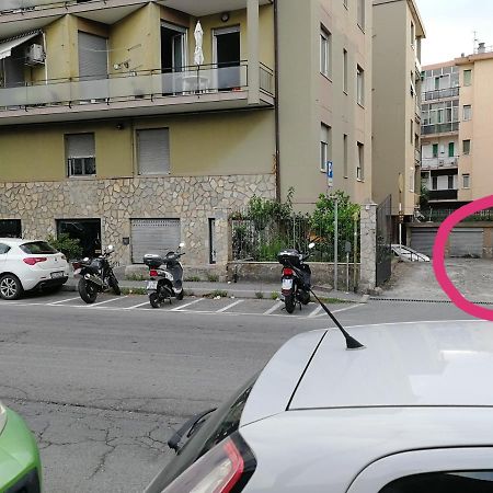 Music & Beach Appartement Savona Buitenkant foto