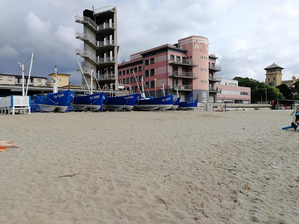 Music & Beach Appartement Savona Buitenkant foto